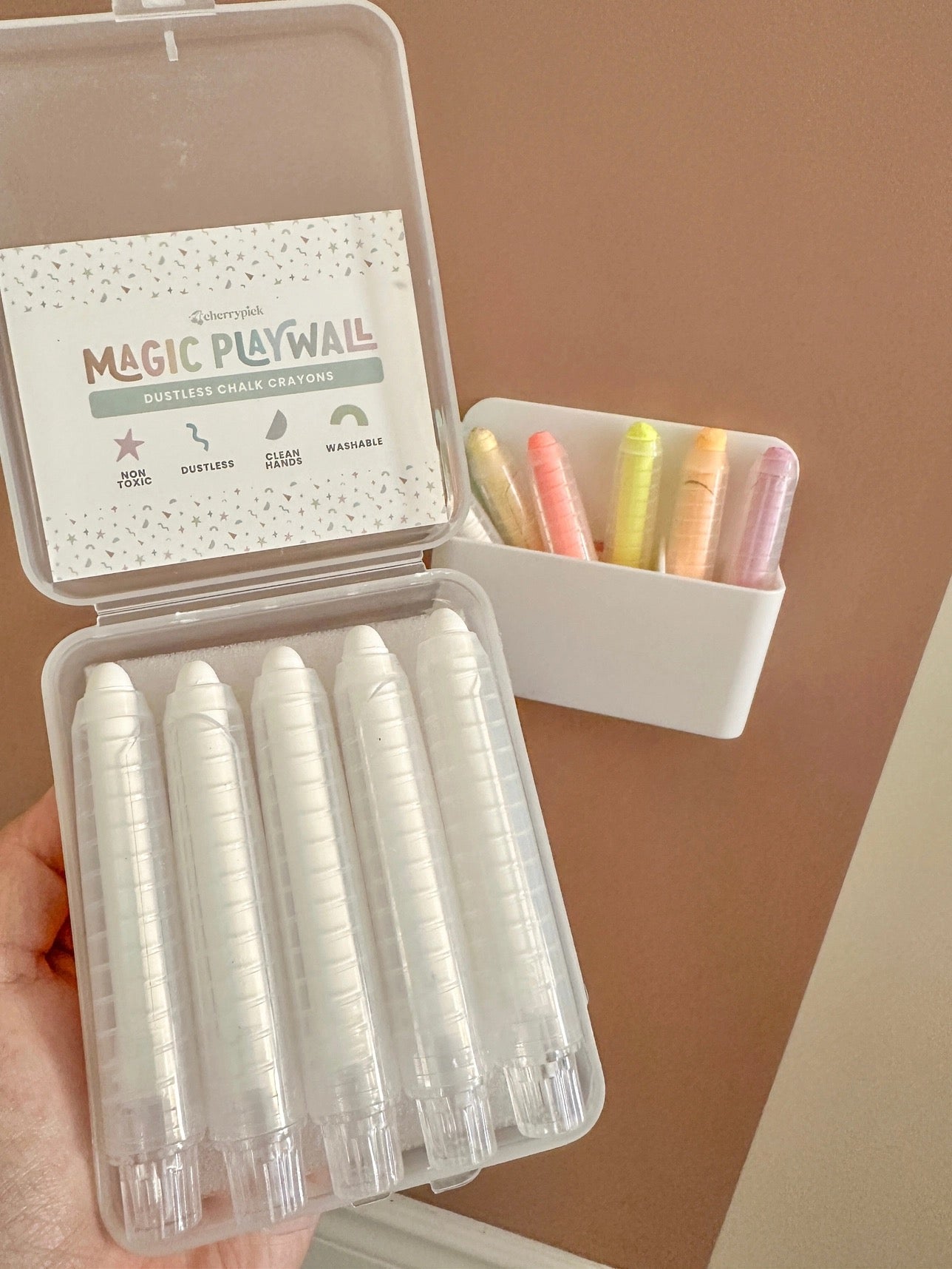 Dustless Chalk Crayons & Holder - White
