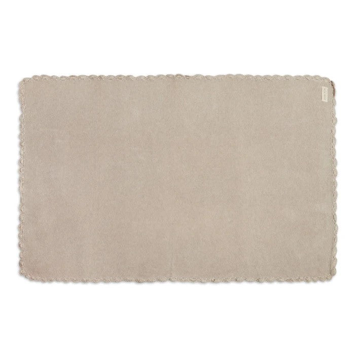 Scallop Knit Blanket