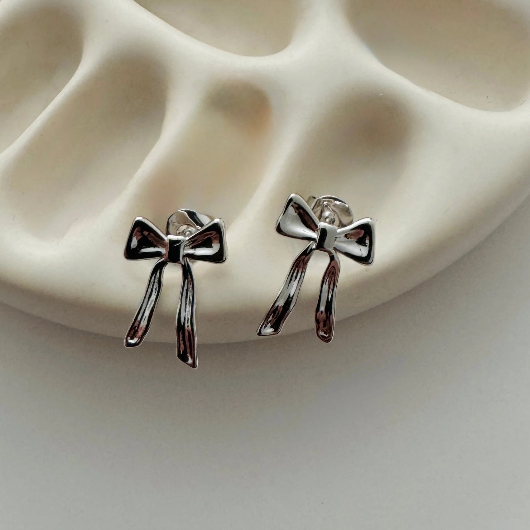 Mini Yasmine Bow Studs - Silver