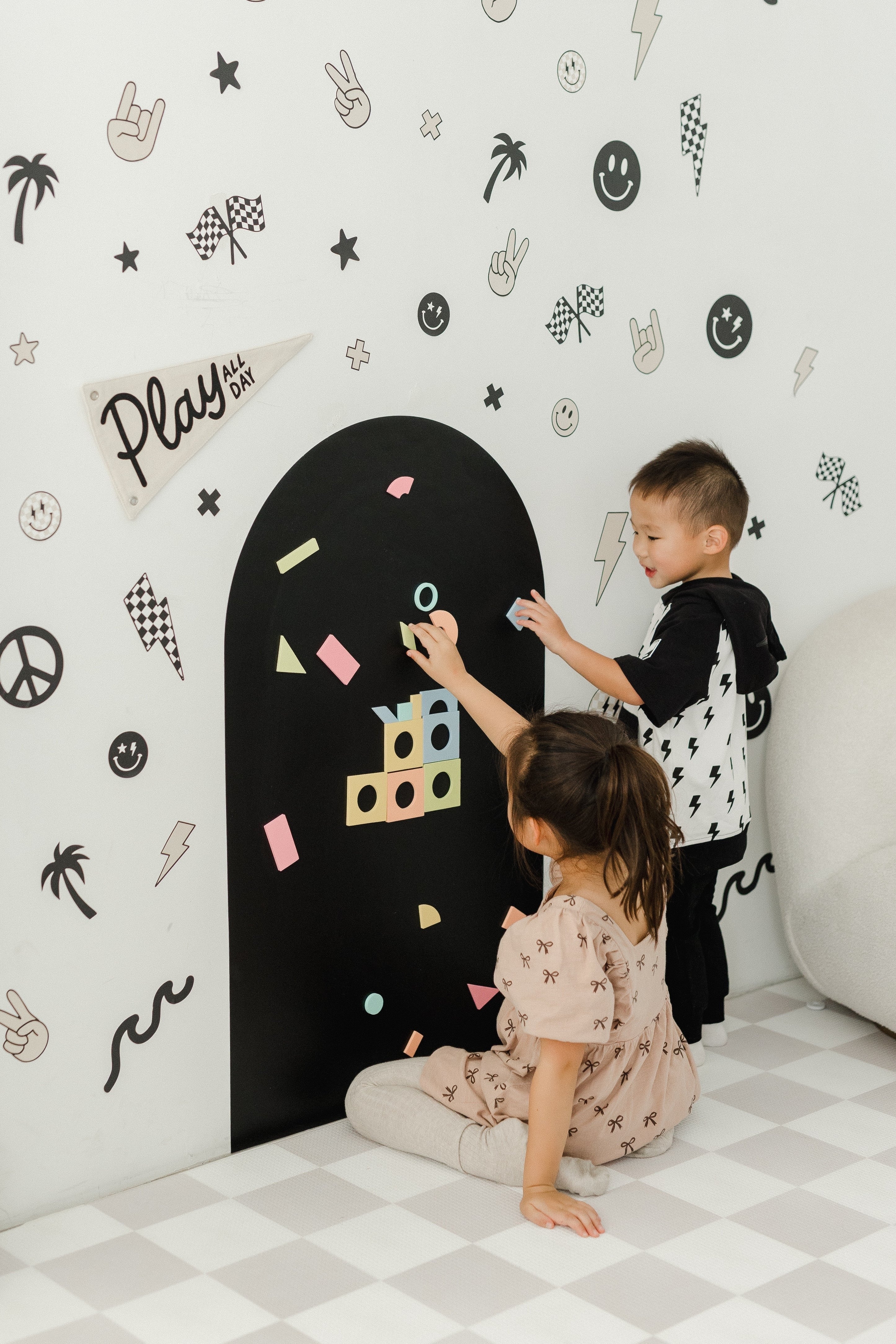 Magic Playwall Arch