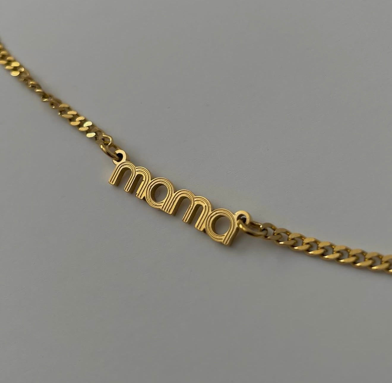 Mama Necklace 2.0